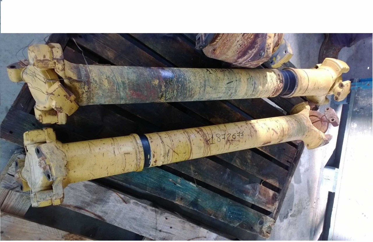 Caterpillar 735 ALBERO TRASMISSIONE - Aandrijfas voor Bouwmachine: afbeelding 1 Caterpillar 735 ALBERO TRASMISSIONE - Aandrijfas voor Bouwmachine: afbeelding 1