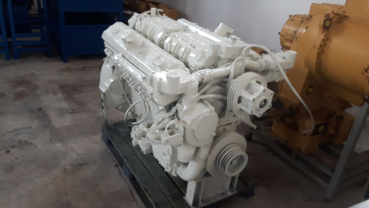 DETROIT DIESEL 12V71 MOTORE REVISIONATO (ENGINE NO. 71237406).COMPLETO DI N. 2 TURBO E VENTOLA. - Motor voor Bouwmachine: afbeelding 1 DETROIT DIESEL 12V71 MOTORE REVISIONATO (ENGINE NO. 71237406).COMPLETO DI N. 2 TURBO E VENTOLA. - Motor voor Bouwmachine: afbeelding 1