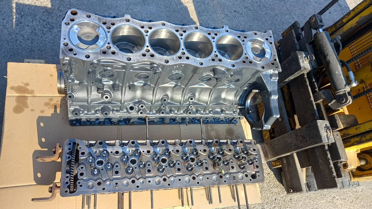 ISUZU 6UZ1 Long Block revisionato composto da monoblocco , albero motore, testa. - Motor voor Bouwmachine: afbeelding 3 ISUZU 6UZ1 Long Block revisionato composto da monoblocco , albero motore, testa. - Motor voor Bouwmachine: afbeelding 3