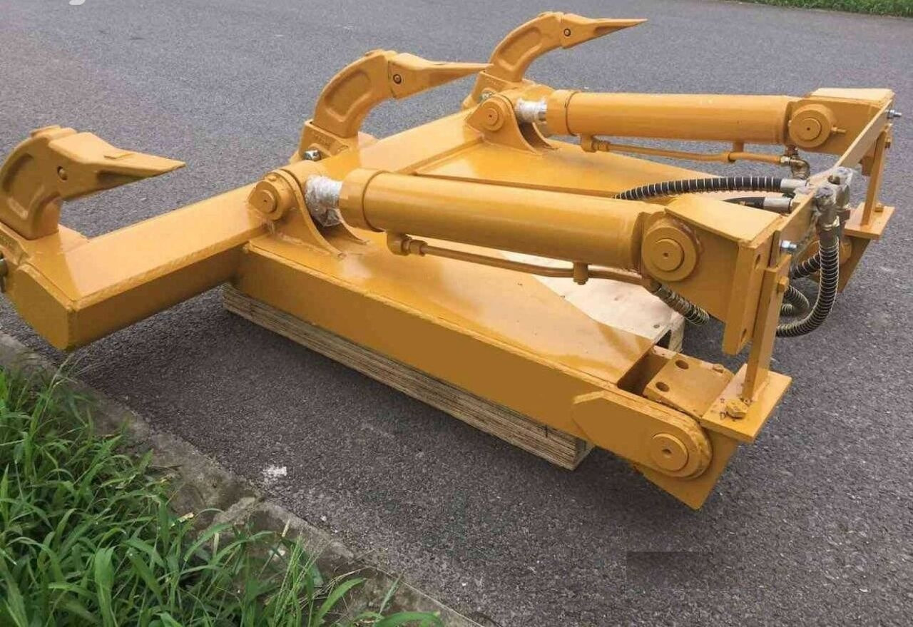 Nieuw Woeler New PARALLELOGRAM RIPPER WITH 3 TEETH AND 2 CYLINDERS: afbeelding 1