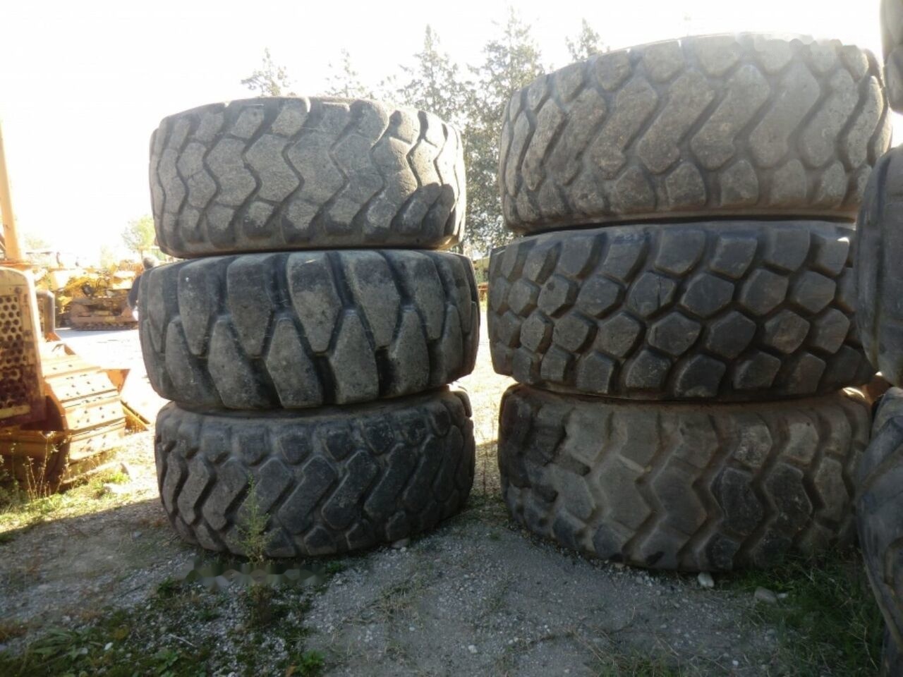 TIRES - Band voor Wiellader: afbeelding 1 TIRES - Band voor Wiellader: afbeelding 1