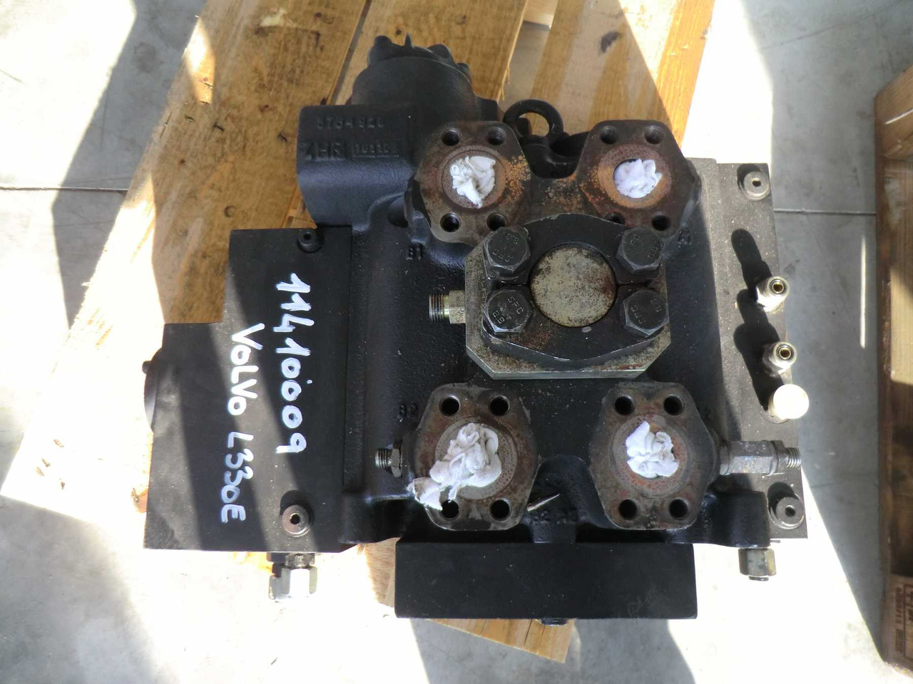 VOLVO L330E L350F DISTRIBUTORE - Hydraulische klep voor Bouwmachine: afbeelding 4 VOLVO L330E L350F DISTRIBUTORE - Hydraulische klep voor Bouwmachine: afbeelding 4