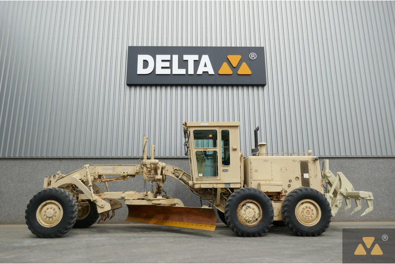 Caterpillar 130G Ex-army - Grader: afbeelding 1 Caterpillar 130G Ex-army - Grader: afbeelding 1