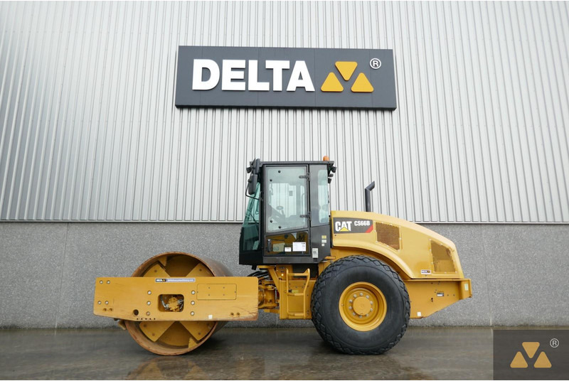 Caterpillar CS66B - Wals: afbeelding 1 Caterpillar CS66B - Wals: afbeelding 1