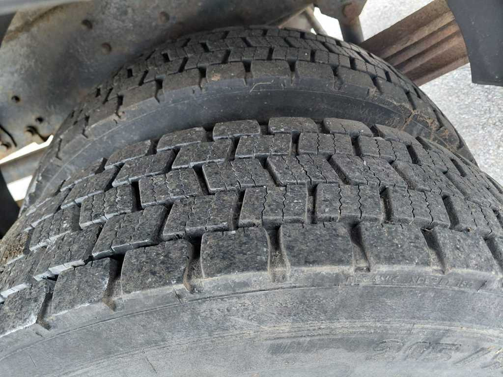 Avia D90, EURO 3, SIDES, HYDRAULIC FRONT - Schuifzeilen vrachtwagen: afbeelding 5 Avia D90, EURO 3, SIDES, HYDRAULIC FRONT - Schuifzeilen vrachtwagen: afbeelding 5