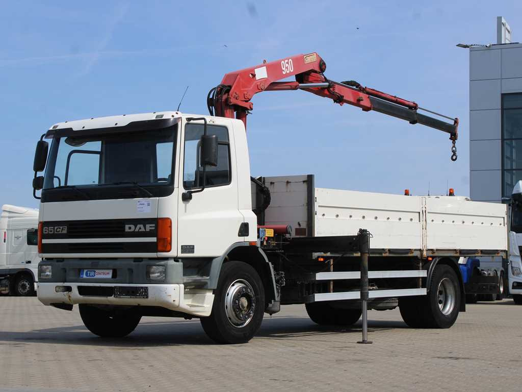 DAF CF 240, HYDRAULIC ARM HMF 953 K2, PNEU 80% - Vrachtwagen met open laadbak, Kraanwagen: afbeelding 1 DAF CF 240, HYDRAULIC ARM HMF 953 K2, PNEU 80% - Vrachtwagen met open laadbak, Kraanwagen: afbeelding 1