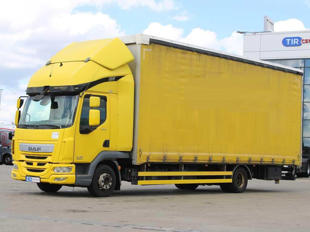 DAF LF 220FA, EURO 6, SLEEPING CABIN - Schuifzeilen vrachtwagen: afbeelding 1 DAF LF 220FA, EURO 6, SLEEPING CABIN - Schuifzeilen vrachtwagen: afbeelding 1