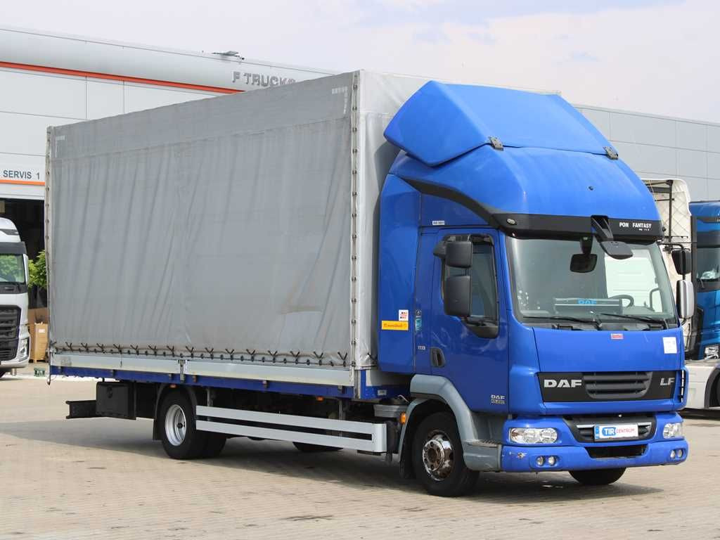 DAF LF 45.220, EURO 5 EEV, SLEEPING CABIN,SIDE-WALLS - Schuifzeilen vrachtwagen: afbeelding 2 DAF LF 45.220, EURO 5 EEV, SLEEPING CABIN,SIDE-WALLS - Schuifzeilen vrachtwagen: afbeelding 2