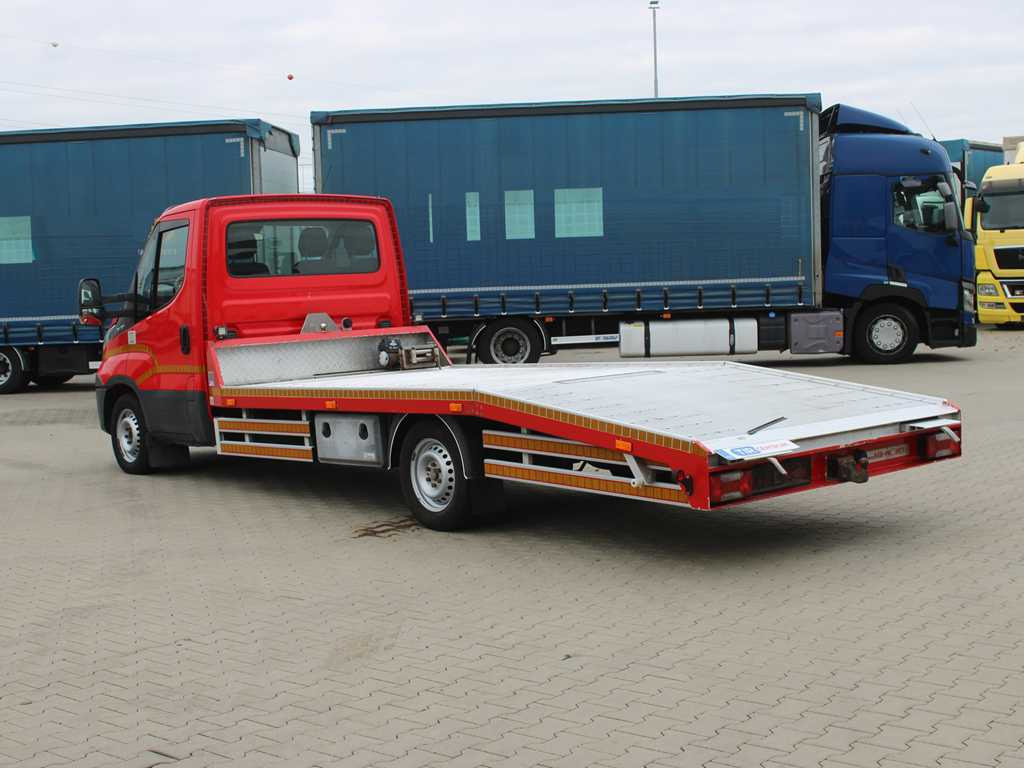 Iveco 35S18, EURO 6, WINCH, DRIVES, TIRES 80% - Bergingsvoertuig: afbeelding 5 Iveco 35S18, EURO 6, WINCH, DRIVES, TIRES 80% - Bergingsvoertuig: afbeelding 5