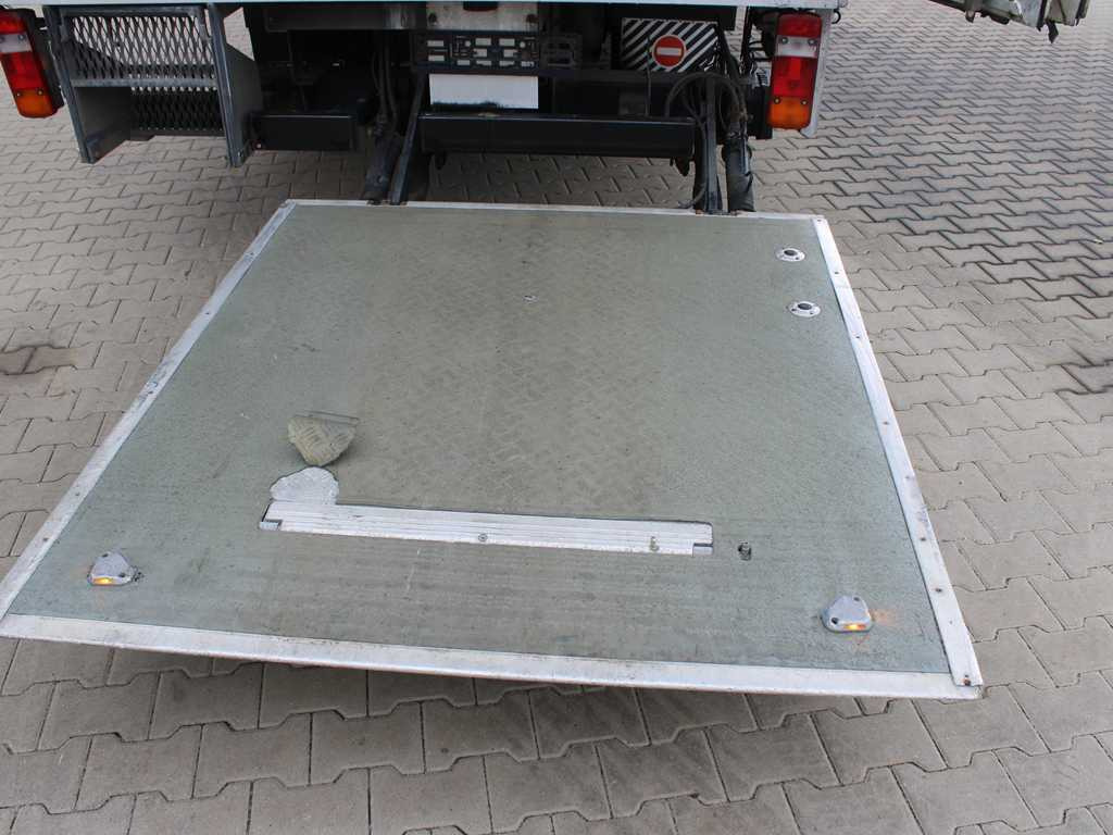 Koelwagen vrachtwagen MAN TGL 12.210, EURO 4, HYDRAULIC FRONT, CARRIER SUPRA 850 Mt, 2X EVAPORATOR: afbeelding 9