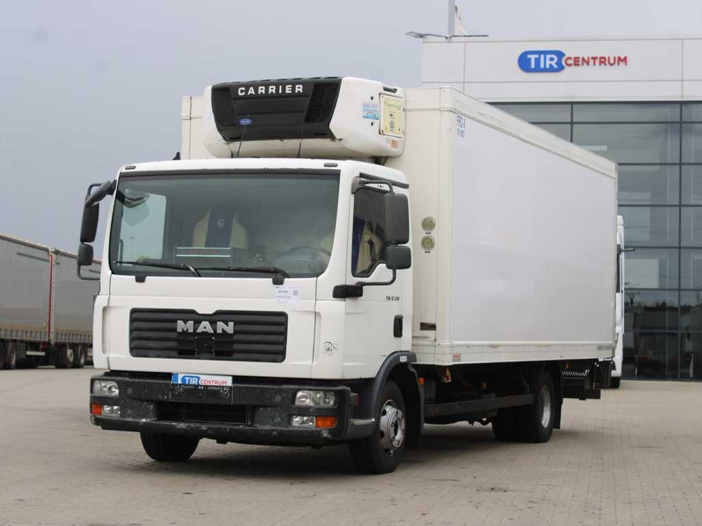 MAN TGL 12.210, TAIL LIFT, CARRIER SUPRA 850Mt - Koelwagen vrachtwagen: afbeelding 1 MAN TGL 12.210, TAIL LIFT, CARRIER SUPRA 850Mt - Koelwagen vrachtwagen: afbeelding 1