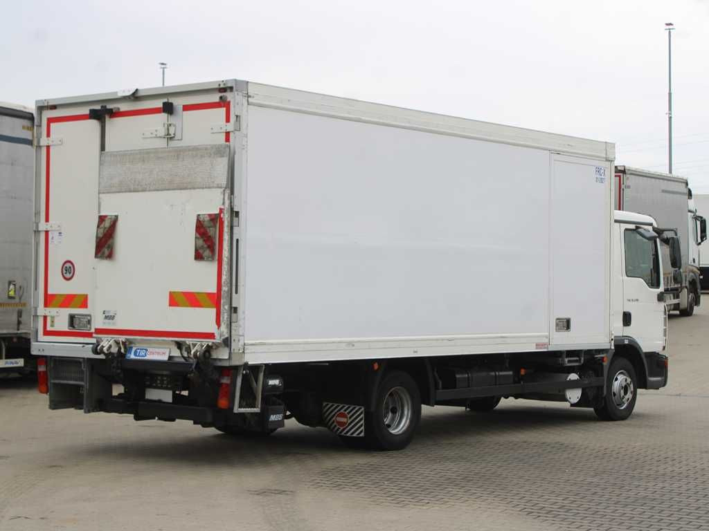 MAN TGL 12.210, TAIL LIFT, CARRIER SUPRA 850Mt - Koelwagen vrachtwagen: afbeelding 3 MAN TGL 12.210, TAIL LIFT, CARRIER SUPRA 850Mt - Koelwagen vrachtwagen: afbeelding 3