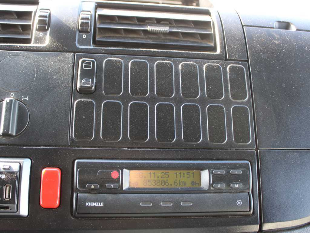 Vrachtwagen met open laadbak, Kraanwagen Mercedes-Benz ATEGO 1828, EURO 5, SIDE BOARD, HYDRAULIC ARM PALFINGER PK10000: afbeelding 14 Vrachtwagen met open laadbak, Kraanwagen Mercedes-Benz ATEGO 1828, EURO 5, SIDE BOARD, HYDRAULIC ARM PALFINGER PK10000: afbeelding 14