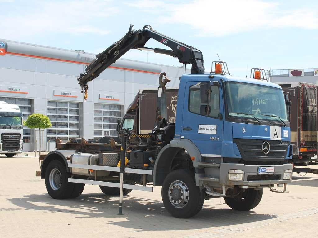 Mercedes-Benz AXOR 1824, CRANE HIAB 099B-3 DUO, 4x4 - Haakarmsysteem vrachtwagen, Kraanwagen: afbeelding 2 Mercedes-Benz AXOR 1824, CRANE HIAB 099B-3 DUO, 4x4 - Haakarmsysteem vrachtwagen, Kraanwagen: afbeelding 2
