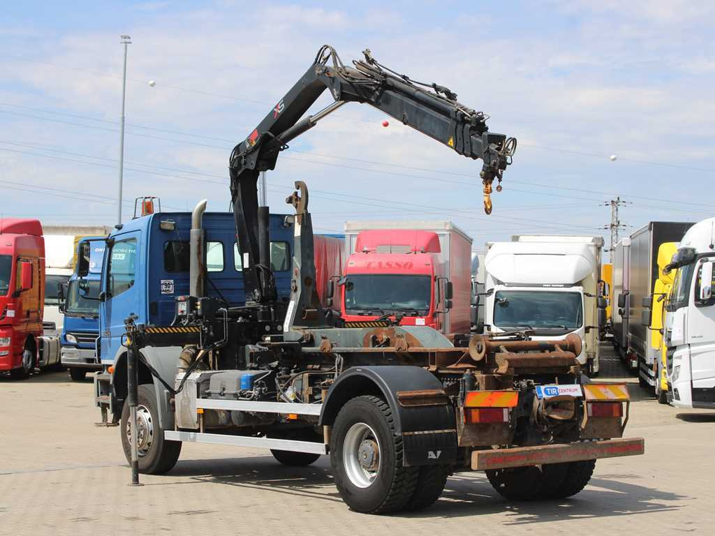 Mercedes-Benz AXOR 1824, HYDRAULIC ARM HIAB 099B-3 DUO, 4x4 - Haakarmsysteem vrachtwagen, Kraanwagen: afbeelding 5 Mercedes-Benz AXOR 1824, HYDRAULIC ARM HIAB 099B-3 DUO, 4x4 - Haakarmsysteem vrachtwagen, Kraanwagen: afbeelding 5