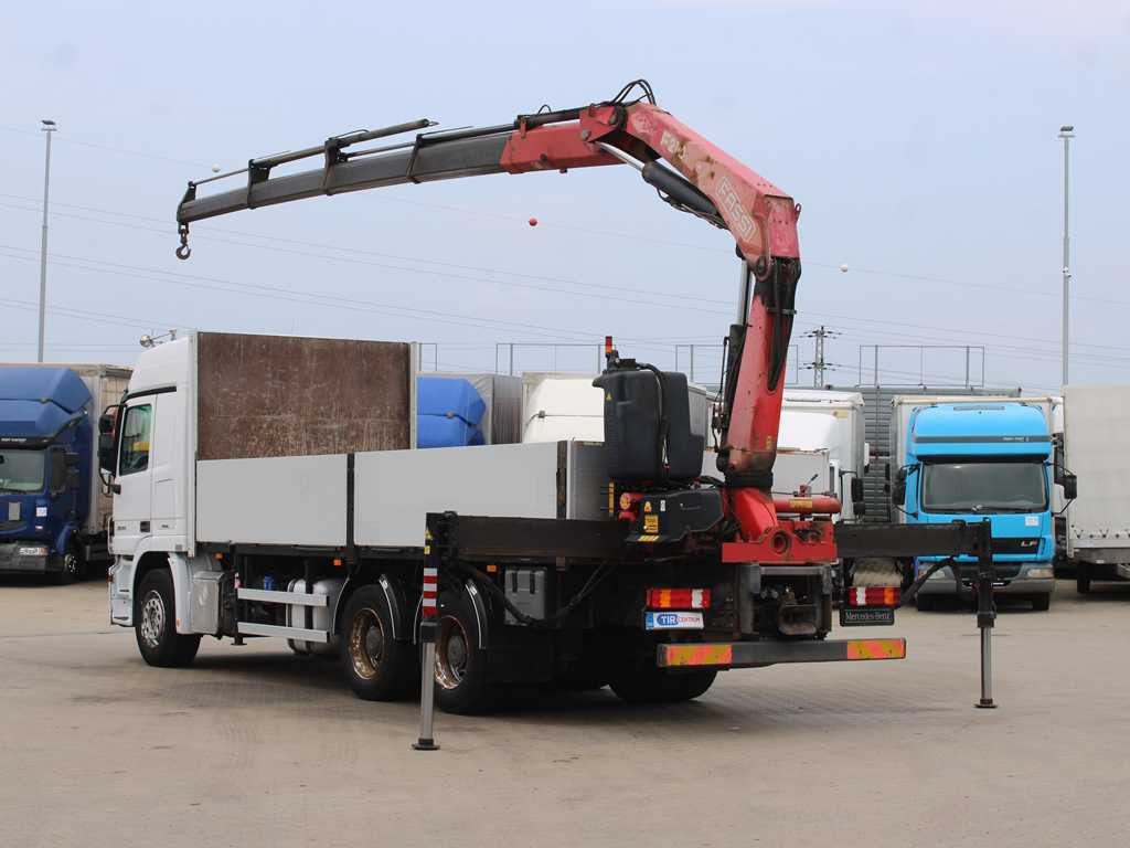 Mercedes-Benz Actros 2644, 6X4, EURO 4, HYDRAULIC ARM FASSI F210 - Vrachtwagen met open laadbak, Kraanwagen: afbeelding 5 Mercedes-Benz Actros 2644, 6X4, EURO 4, HYDRAULIC ARM FASSI F210 - Vrachtwagen met open laadbak, Kraanwagen: afbeelding 5