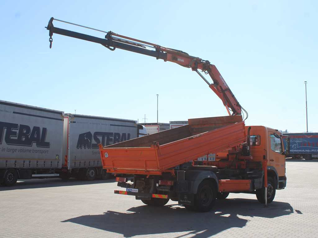 Mercedes-Benz Atego 1523, HYDRAULIC ARM ATLAS 60.1, THREE-SIDED - Kipper vrachtwagen, Kraanwagen: afbeelding 4 Mercedes-Benz Atego 1523, HYDRAULIC ARM ATLAS 60.1, THREE-SIDED - Kipper vrachtwagen, Kraanwagen: afbeelding 4