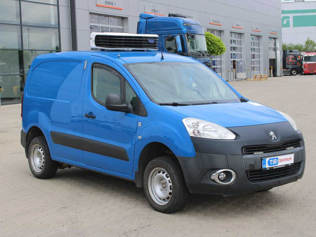 Peugeot PEUGEOT PARTNER, 4X4, CARRIER NEOS 100 - Koelwagen: afbeelding 3 Peugeot PEUGEOT PARTNER, 4X4, CARRIER NEOS 100 - Koelwagen: afbeelding 3