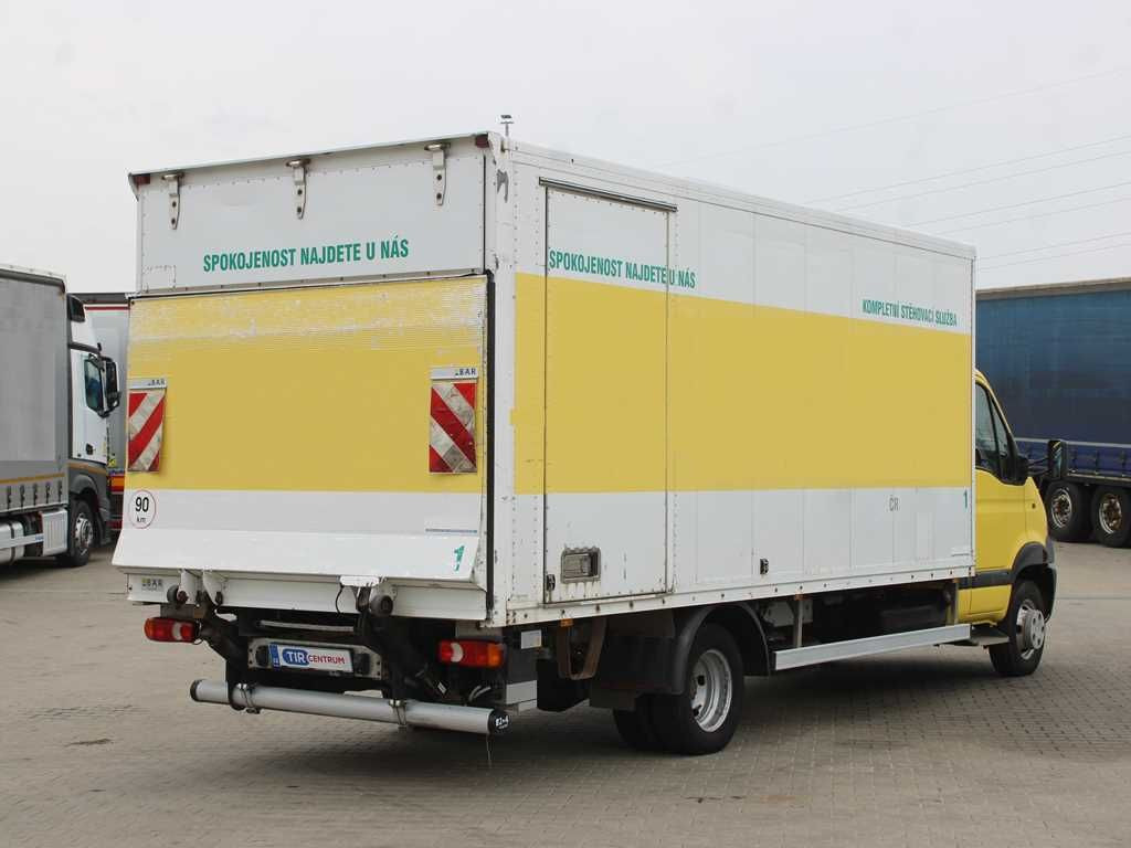 Renault MASCOTT 160.65 P 4X2, EURO 3, TAIL LIFT Renault MASCOTT 160.65 P 4X2, EURO 3, TAIL LIFT - Bestelwagen gesloten laadbak: afbeelding 3 Renault MASCOTT 160.65 P 4X2, EURO 3, TAIL LIFT Renault MASCOTT 160.65 P 4X2, EURO 3, TAIL LIFT - Bestelwagen gesloten laadbak: afbeelding 3