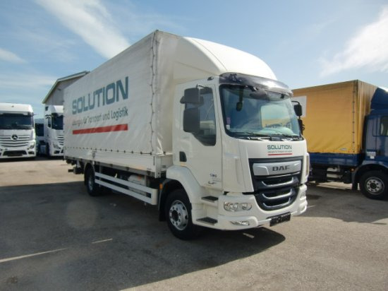 DAF LF 260 16 Tonner Plane mit LBW, Automatik, E6, - Schuifzeilen vrachtwagen: afbeelding 3 DAF LF 260 16 Tonner Plane mit LBW, Automatik, E6, - Schuifzeilen vrachtwagen: afbeelding 3