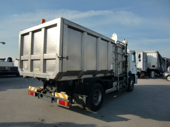 MAN 19.342 Tierkörperverwertung Sonderaufbau, Blattgefedert - Gemeentelijke machine/ Speciaal, Vrachtwagen: afbeelding 4 MAN 19.342 Tierkörperverwertung Sonderaufbau, Blattgefedert - Gemeentelijke machine/ Speciaal, Vrachtwagen: afbeelding 4