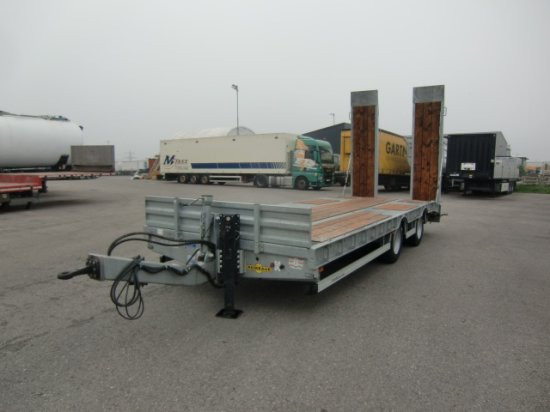 HUMBAUR HBTZ 217224 BS schräg Tandem-Tieflader Verzinkt, SAF-Achsen, - Dieplader aanhangwagen: afbeelding 1 HUMBAUR HBTZ 217224 BS schräg Tandem-Tieflader Verzinkt, SAF-Achsen, - Dieplader aanhangwagen: afbeelding 1