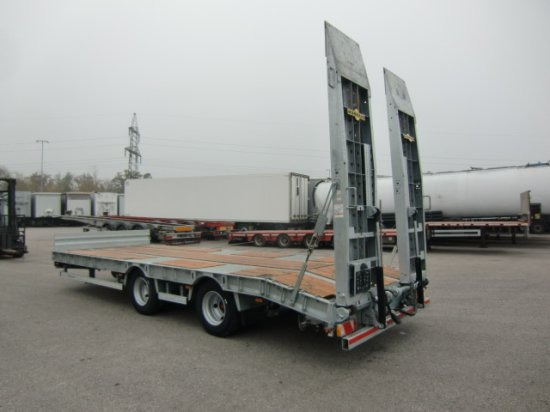 HUMBAUR HBTZ 217224 BS schräg Tandem-Tieflader Verzinkt, SAF-Achsen, - Dieplader aanhangwagen: afbeelding 4 HUMBAUR HBTZ 217224 BS schräg Tandem-Tieflader Verzinkt, SAF-Achsen, - Dieplader aanhangwagen: afbeelding 4