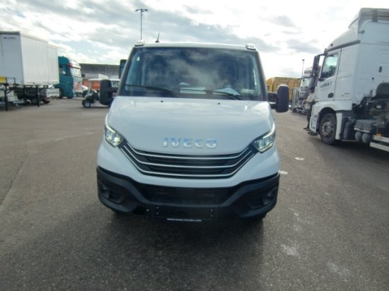 Iveco Daily 40 - 180 Fahrgestell, E6 Automatik mehrere Einheiten verfügbar - Chassis vrachtwagen: afbeelding 2 Iveco Daily 40 - 180 Fahrgestell, E6 Automatik mehrere Einheiten verfügbar - Chassis vrachtwagen: afbeelding 2