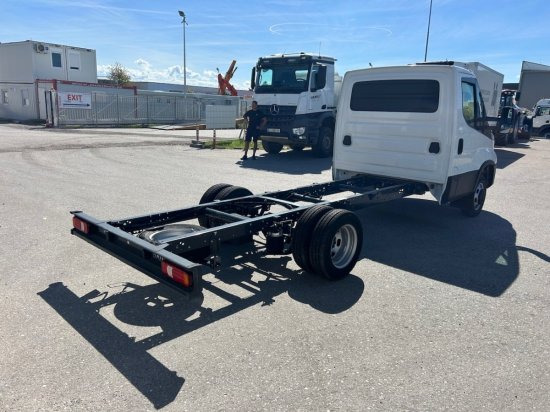 Iveco Daily 40 - 180 Fahrgestell, E6 Ohne Motor/Ohne Getriebe - Chassis vrachtwagen: afbeelding 5 Iveco Daily 40 - 180 Fahrgestell, E6 Ohne Motor/Ohne Getriebe - Chassis vrachtwagen: afbeelding 5