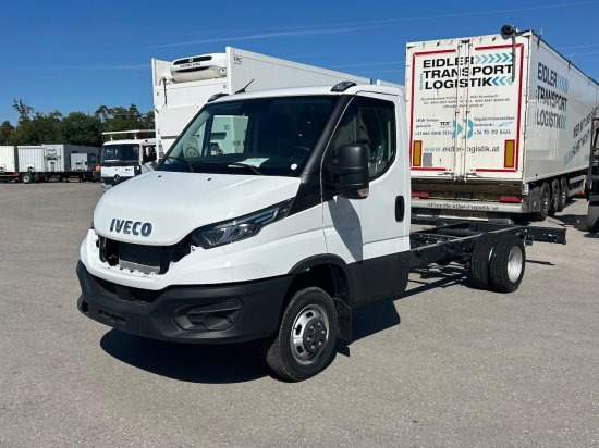 Iveco Daily 40 - 180 Fahrgestell, E6 Ohne Motor/Ohne Getriebe - Chassis vrachtwagen: afbeelding 1 Iveco Daily 40 - 180 Fahrgestell, E6 Ohne Motor/Ohne Getriebe - Chassis vrachtwagen: afbeelding 1