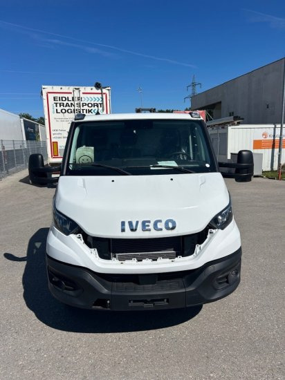 Iveco Daily 40 - 180 Fahrgestell, E6 Ohne Motor/Ohne Getriebe - Chassis vrachtwagen: afbeelding 2 Iveco Daily 40 - 180 Fahrgestell, E6 Ohne Motor/Ohne Getriebe - Chassis vrachtwagen: afbeelding 2