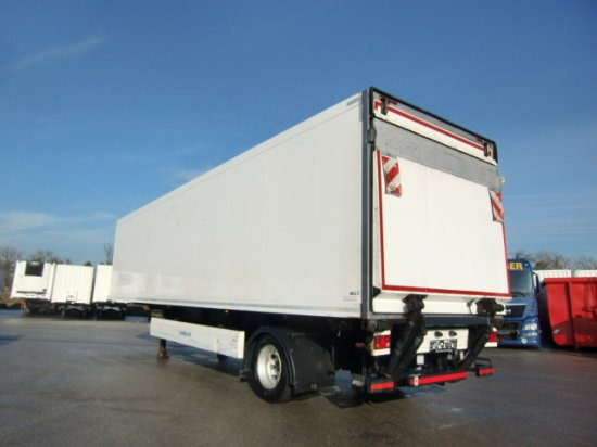 Krone SZ/K Carrier Maxima 1300 1-achsauflieger mit Hebebühne - Isotherm oplegger: afbeelding 4 Krone SZ/K Carrier Maxima 1300 1-achsauflieger mit Hebebühne - Isotherm oplegger: afbeelding 4