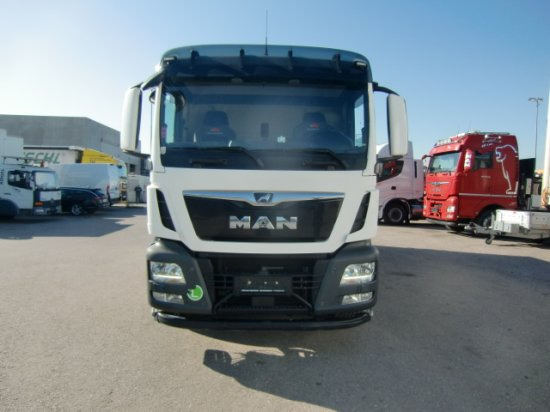 MAN TGS 18.420 Tiertransporter,Euro 6, Manual Seilwinde, el. Ladebordwand Voll Luft - Paardenvrachtwagen: afbeelding 2 MAN TGS 18.420 Tiertransporter,Euro 6, Manual Seilwinde, el. Ladebordwand Voll Luft - Paardenvrachtwagen: afbeelding 2