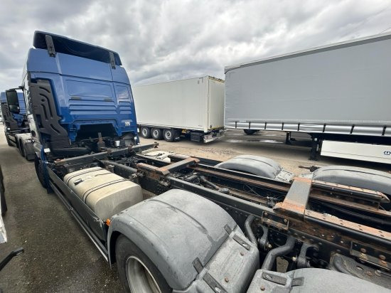MAN TGX 26.440 XLX 6x2 Liftachse, Euro 6, Motorschaden, engine damage! - Containertransporter/ Wissellaadbak vrachtwagen: afbeelding 4 MAN TGX 26.440 XLX 6x2 Liftachse, Euro 6, Motorschaden, engine damage! - Containertransporter/ Wissellaadbak vrachtwagen: afbeelding 4