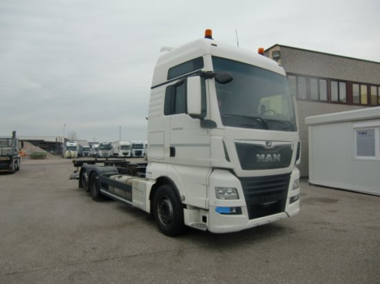 MAN TGX 26.460 XXL 6x2 Liftachse Euro 6 Unterfaltbühne - Containertransporter/ Wissellaadbak vrachtwagen: afbeelding 3 MAN TGX 26.460 XXL 6x2 Liftachse Euro 6 Unterfaltbühne - Containertransporter/ Wissellaadbak vrachtwagen: afbeelding 3