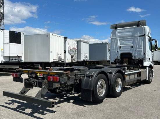 Mercedes-Benz Actros 2545 6x2 BDF E6, Retarder, Alufelgen - Containertransporter/ Wissellaadbak vrachtwagen: afbeelding 5 Mercedes-Benz Actros 2545 6x2 BDF E6, Retarder, Alufelgen - Containertransporter/ Wissellaadbak vrachtwagen: afbeelding 5