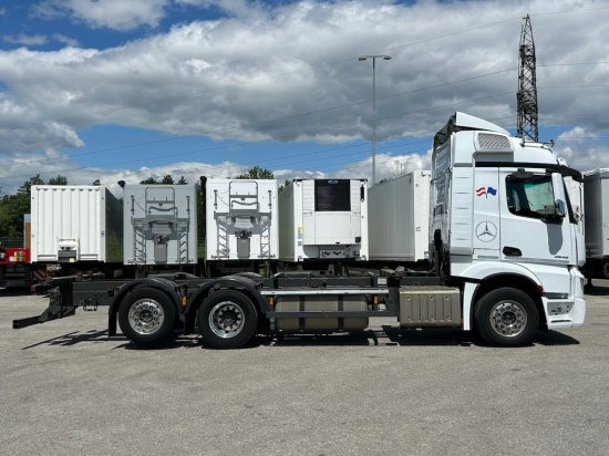 Mercedes-Benz Actros 2545 6x2 BDF E6, Retarder, Alufelgen - Containertransporter/ Wissellaadbak vrachtwagen: afbeelding 4 Mercedes-Benz Actros 2545 6x2 BDF E6, Retarder, Alufelgen - Containertransporter/ Wissellaadbak vrachtwagen: afbeelding 4