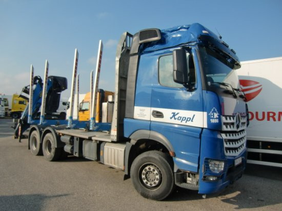 Mercedes-Benz Arocs 3353 6x4 Holztransp., Palfinger Kran Epsilon - Houttransport, Kraanwagen: afbeelding 1 Mercedes-Benz Arocs 3353 6x4 Holztransp., Palfinger Kran Epsilon - Houttransport, Kraanwagen: afbeelding 1