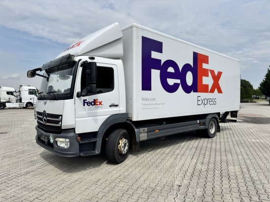 Mercedes-Benz Atego 1224 Koffer mit Hebebühne - Bakwagen: afbeelding 1 Mercedes-Benz Atego 1224 Koffer mit Hebebühne - Bakwagen: afbeelding 1