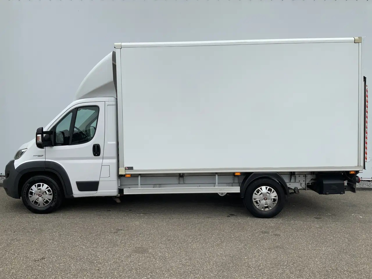Fiat Ducato 35H 2.3 MultiJet L3H1 Meubelbak & Lift & Zijdeur A - Bestelwagen gesloten laadbak: afbeelding 3 Fiat Ducato 35H 2.3 MultiJet L3H1 Meubelbak & Lift & Zijdeur A - Bestelwagen gesloten laadbak: afbeelding 3