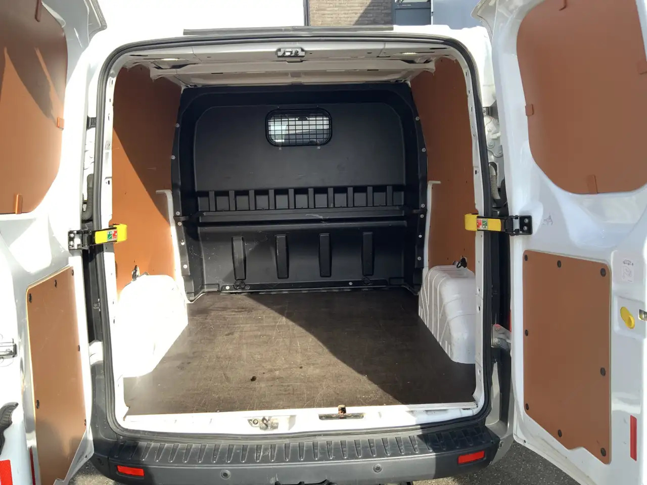 Bestelwagen met dubbele cabine Ford Transit Custom 290 2.0 TDCI L2H1 6 Zits Trend DC Airco Cruise Tre: afbeelding 8