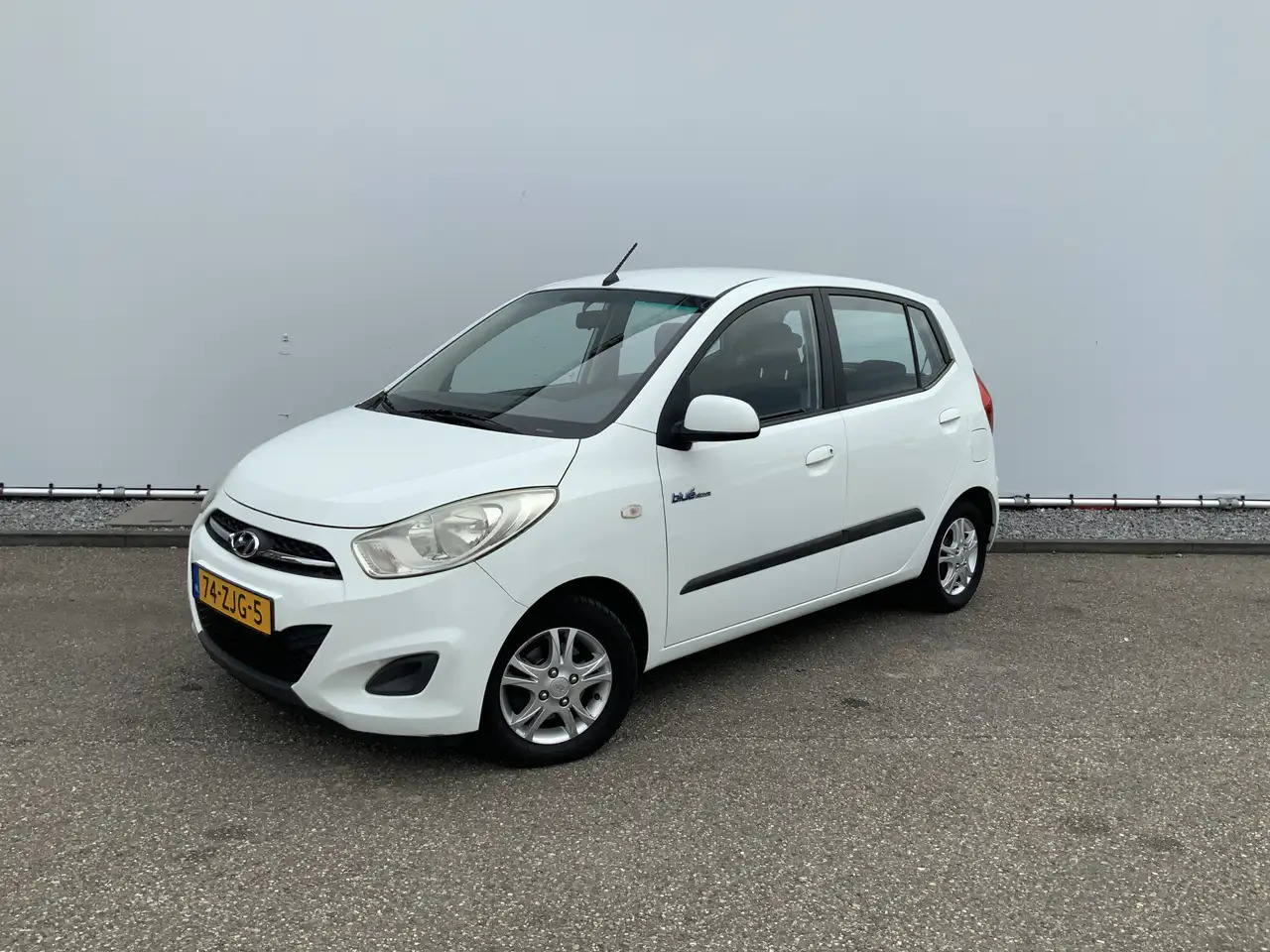 Hyundai i10 1.0 Pro 54083 KM! Airco, Lichtmetalen Wielen! - Hatchback: afbeelding 1 Hyundai i10 1.0 Pro 54083 KM! Airco, Lichtmetalen Wielen! - Hatchback: afbeelding 1
