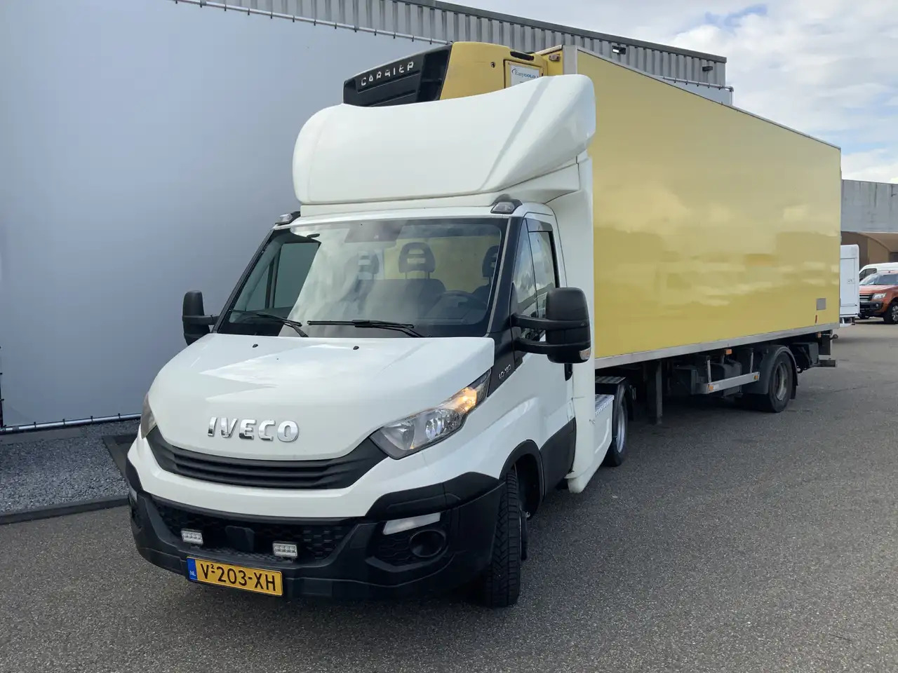 Iveco 40C18 B.E Trekker & Koel Trailer & Laadklep - BE trekker, Koelwagen oplegger: afbeelding 1 Iveco 40C18 B.E Trekker & Koel Trailer & Laadklep - BE trekker, Koelwagen oplegger: afbeelding 1