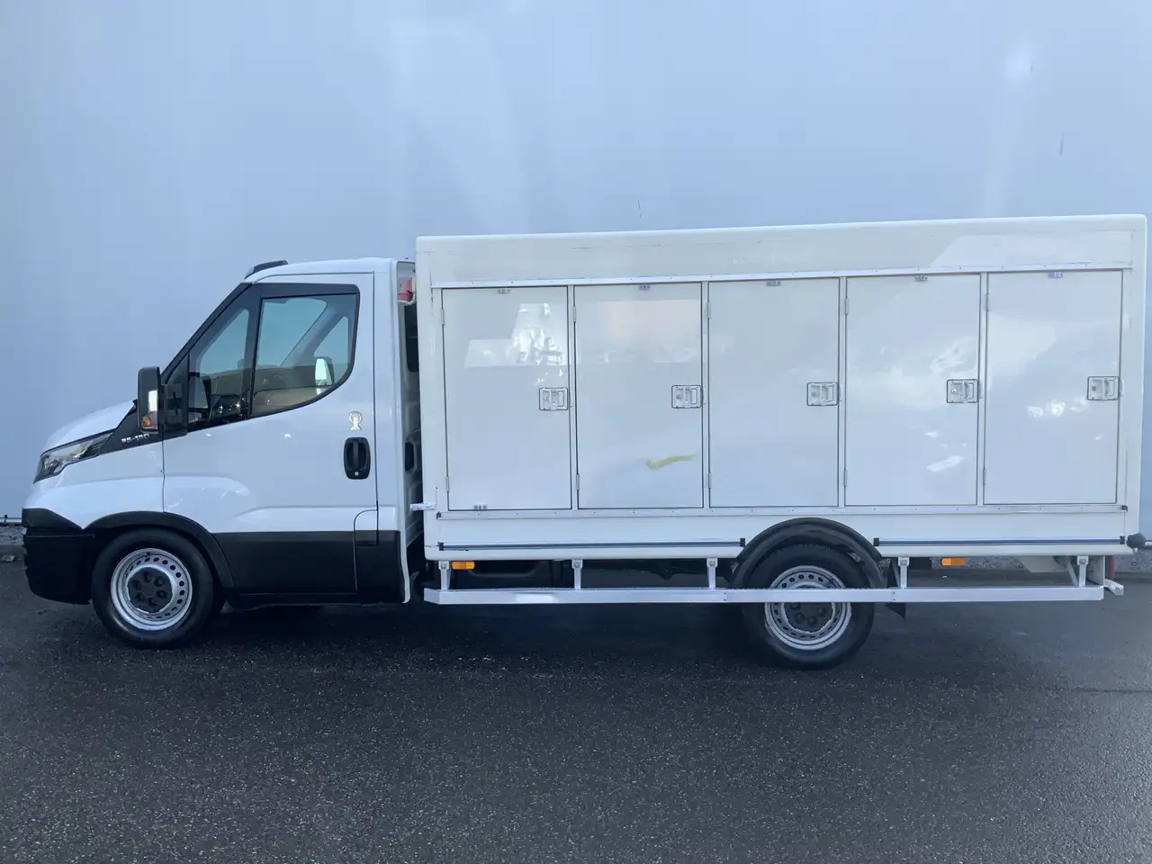 Iveco Daily 35S13 2.3 345 IJswagen -0.40 gr 10 deuren Euro 5 B - Koelwagen: afbeelding 3 Iveco Daily 35S13 2.3 345 IJswagen -0.40 gr 10 deuren Euro 5 B - Koelwagen: afbeelding 3