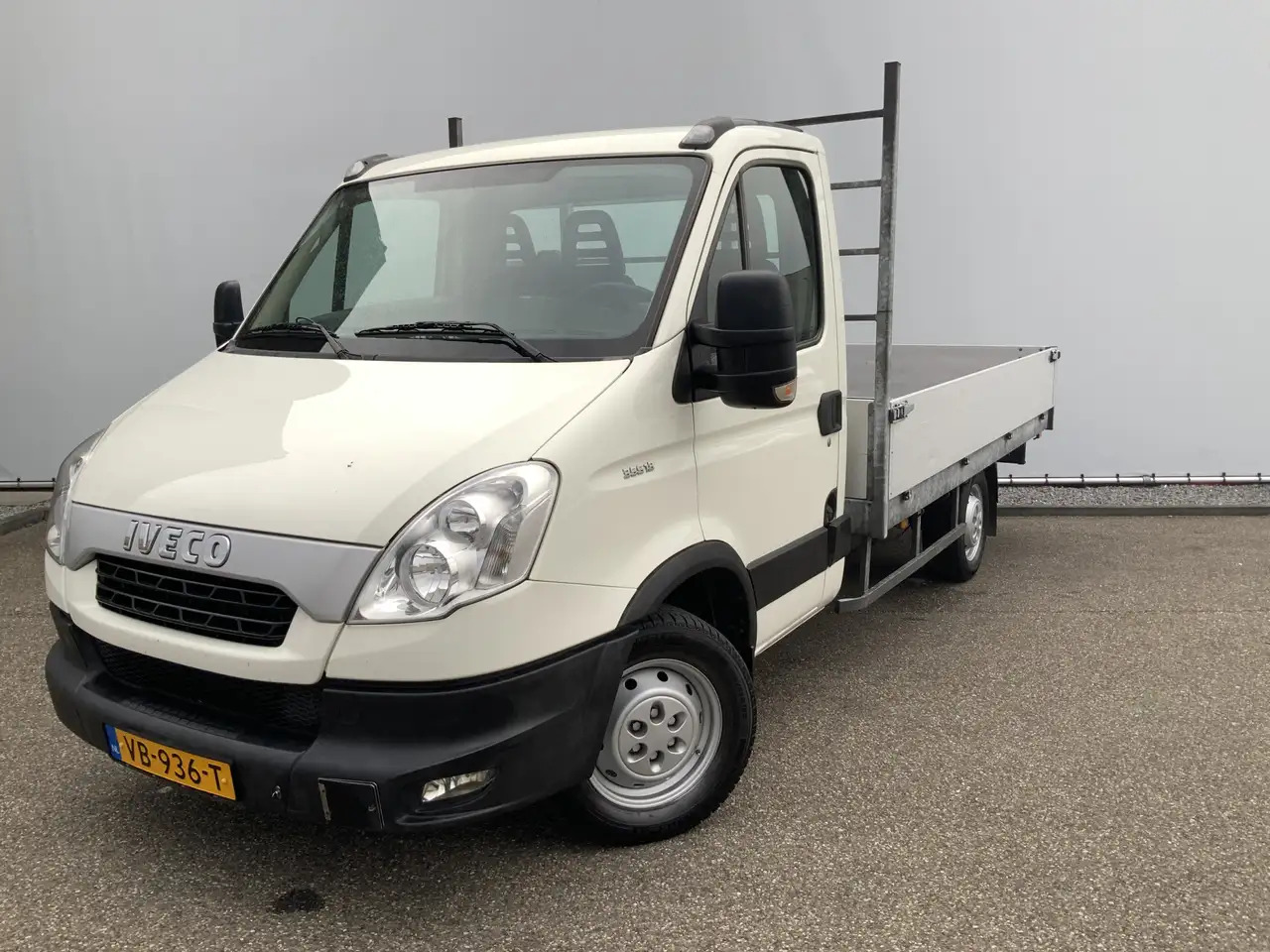 Iveco Daily 35S13 D 345 Pick Up Airco 3 Zits Trekhaak 3500 kg - Bestelwagen open laadbak: afbeelding 1 Iveco Daily 35S13 D 345 Pick Up Airco 3 Zits Trekhaak 3500 kg - Bestelwagen open laadbak: afbeelding 1