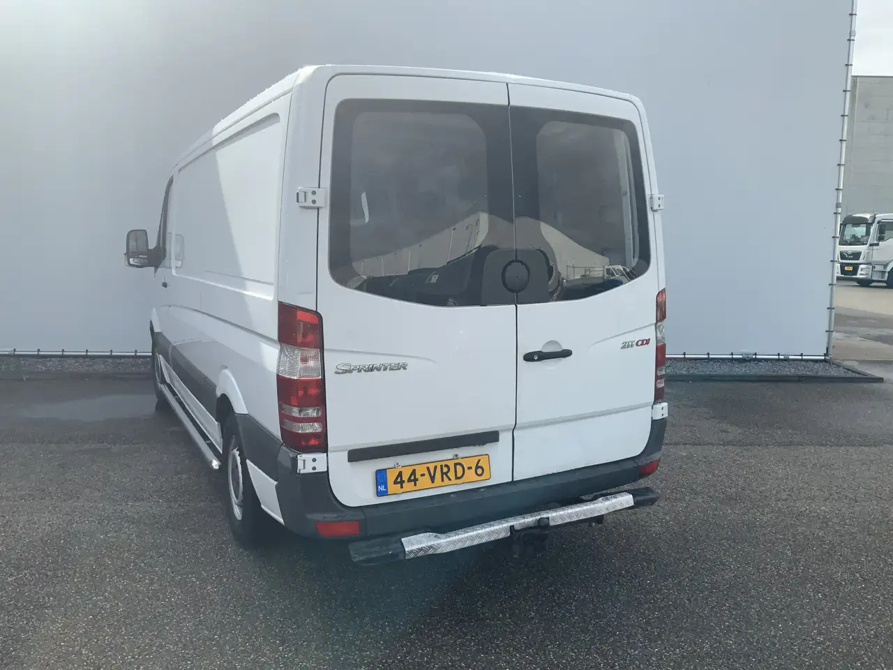 Mercedes-Benz Sprinter 211 2.2 CDI 366 L2 H1 Automaat 3 Zits Side Bar Tre - Gesloten bestelwagen: afbeelding 2 Mercedes-Benz Sprinter 211 2.2 CDI 366 L2 H1 Automaat 3 Zits Side Bar Tre - Gesloten bestelwagen: afbeelding 2