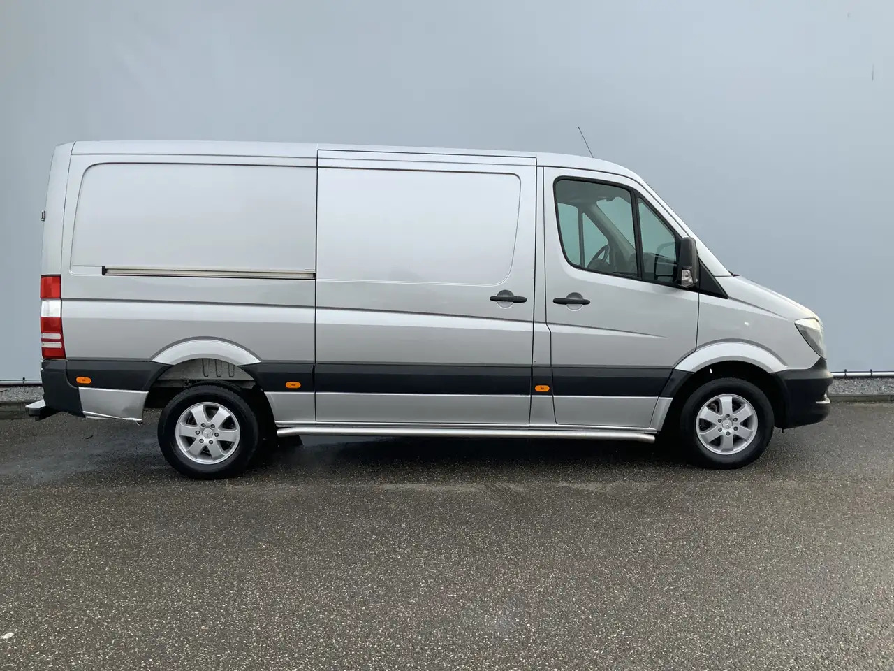 Gesloten bestelwagen Mercedes-Benz Sprinter 313 2.2 CDI 366 HDAirco Alu Velg Side Bar Trekhaak: afbeelding 14 Gesloten bestelwagen Mercedes-Benz Sprinter 313 2.2 CDI 366 HDAirco Alu Velg Side Bar Trekhaak: afbeelding 14