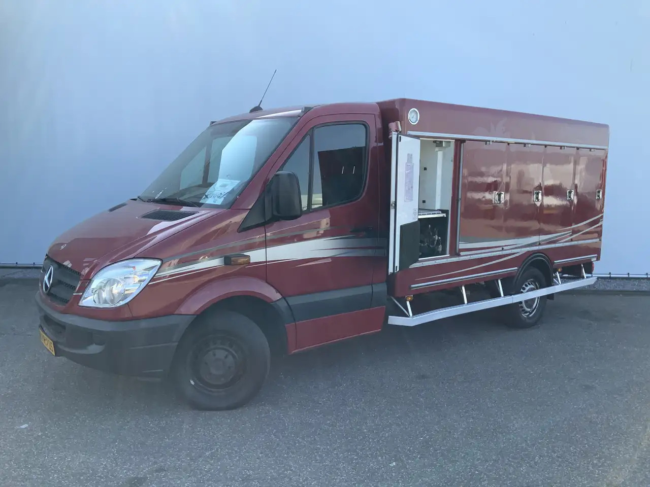Mercedes-Benz Sprinter 313 2.2 CDI 366 Vries Auto _40gr, 10 Deuren mat bi - Koelwagen: afbeelding 2 Mercedes-Benz Sprinter 313 2.2 CDI 366 Vries Auto _40gr, 10 Deuren mat bi - Koelwagen: afbeelding 2