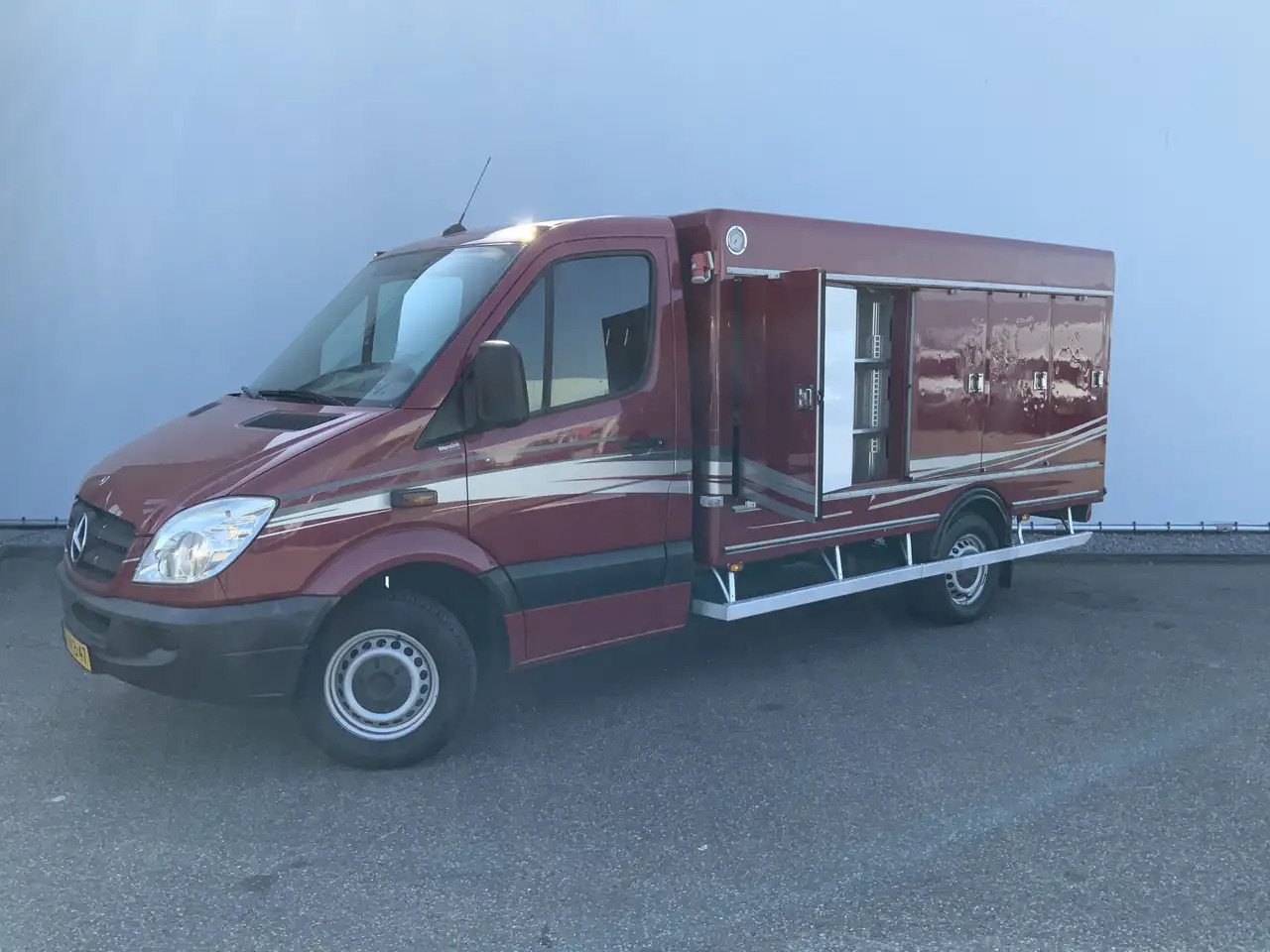 Mercedes-Benz Sprinter 313 2.2 CDI 366 Vriesauto _40gr 10 Deuren werkt 10 - Koelwagen: afbeelding 1 Mercedes-Benz Sprinter 313 2.2 CDI 366 Vriesauto _40gr 10 Deuren werkt 10 - Koelwagen: afbeelding 1