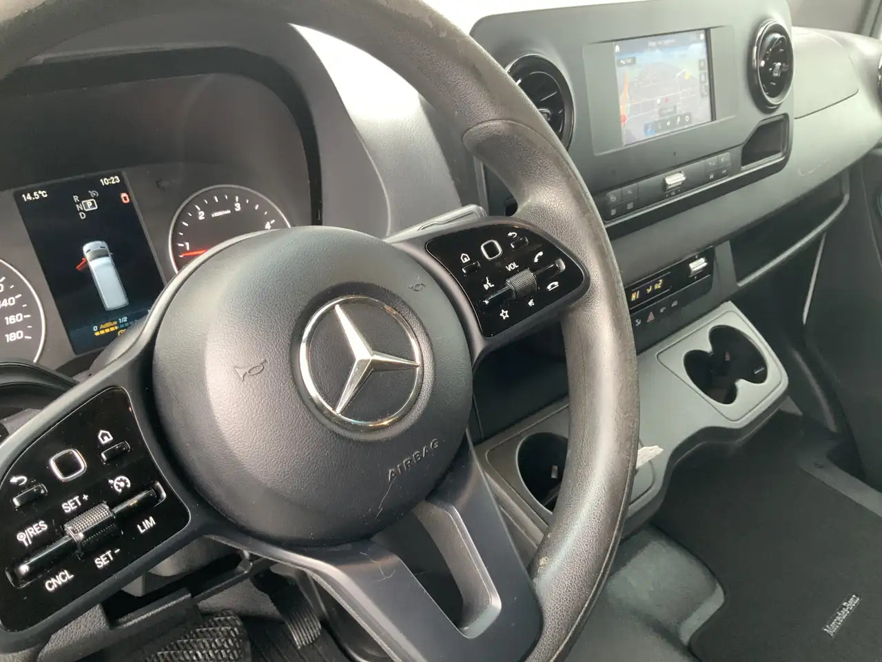 Mercedes-Benz Sprinter 314 2.2 CDI L1H1 Airco Cruise Navi Trekhaak 2000 k - Gesloten bestelwagen: afbeelding 5 Mercedes-Benz Sprinter 314 2.2 CDI L1H1 Airco Cruise Navi Trekhaak 2000 k - Gesloten bestelwagen: afbeelding 5